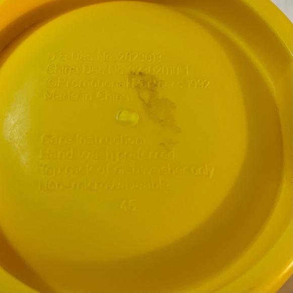 Bugs Bunny and Tweety Bird Warner Bros Mugs Vintage‎ - Picture 4 of 5